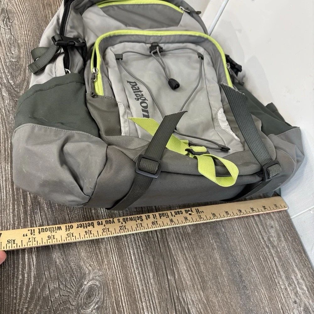 Patagonia Men's Grey Green Backpack 47925SP11